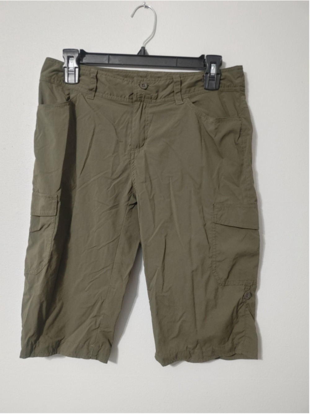 Women's Patagonia Betmuda Cargo Shorts Size 4 Olive Green